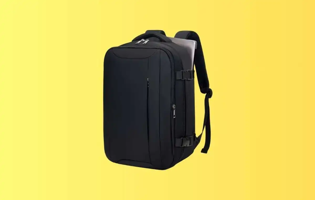 Idéal pour voyager avec Ryanair, ce sac à dos fait aussi office de bagage cabine