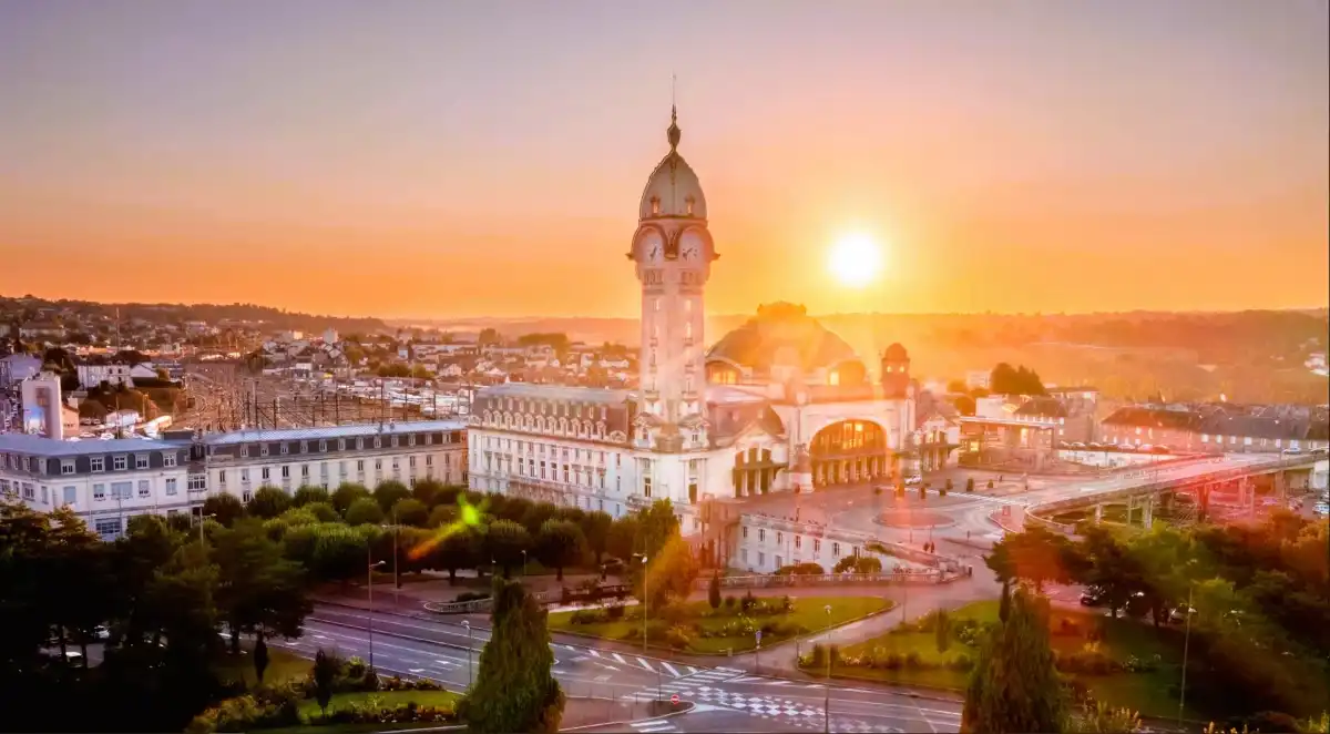 Avec ses 8 heures de soleil par jour, cette ville est classée comme la plus apaisante de France en 2025