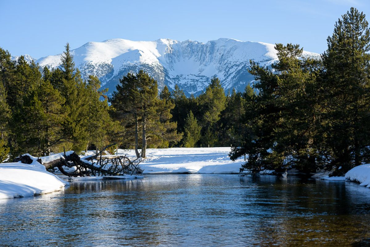 Le « Petit Canada » français existe bien on a découvert ce joyau caché des Alpes du Sud