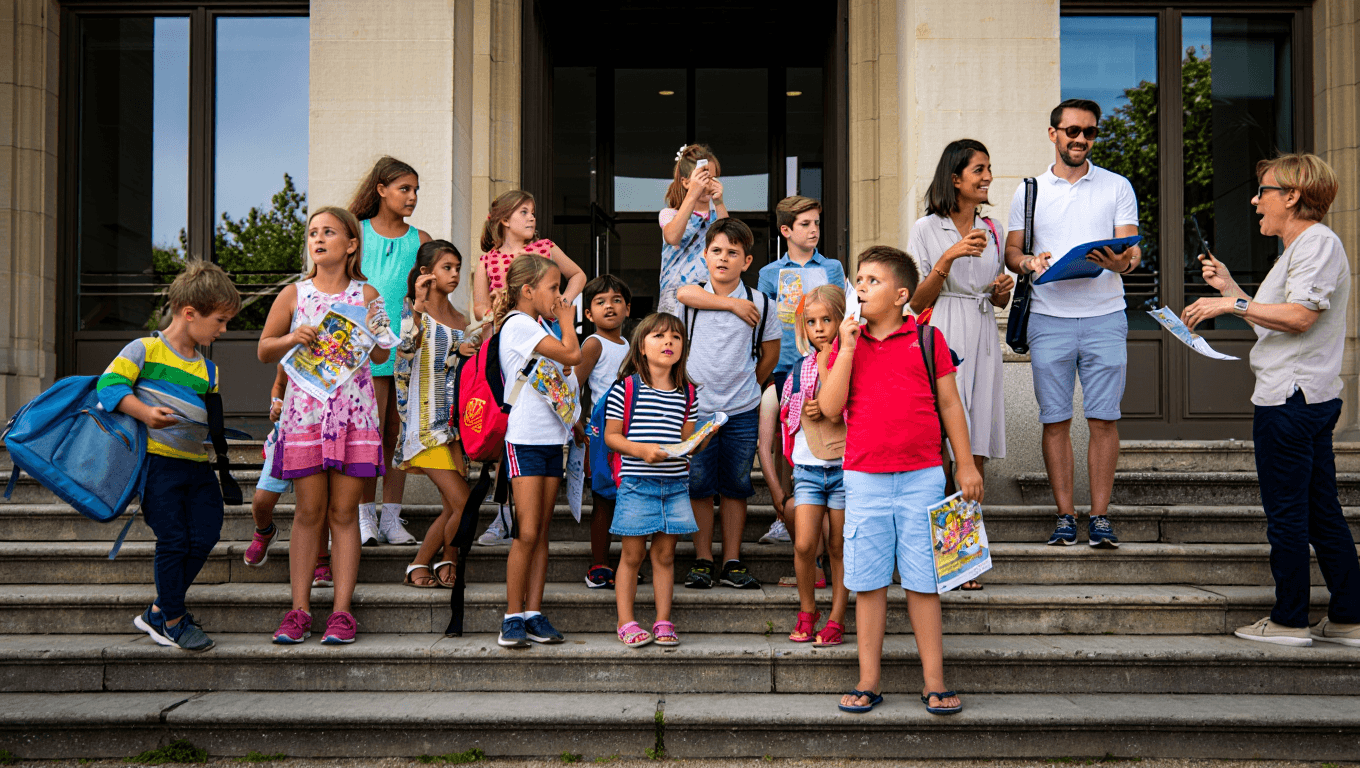 Jeunesse				
				
				
				
					Soleil, rires et copains tout l’été !				
				
				
				
					Alors que les cahiers d’école s'apprêtent à rejoindre le fond des tiroirs, la Ville de Pornichet déroule le tapis rouge à sa jeunesse, avec un programme estival complet à destination des 3 - 17 ans. Des aventures sportives aux sorties frissonnantes, les plus jeunes comme les ados s'apprêtent à vivre un été inoubliable. Inscriptions à…				
				
				
				
					Publié le 29 mai 2026