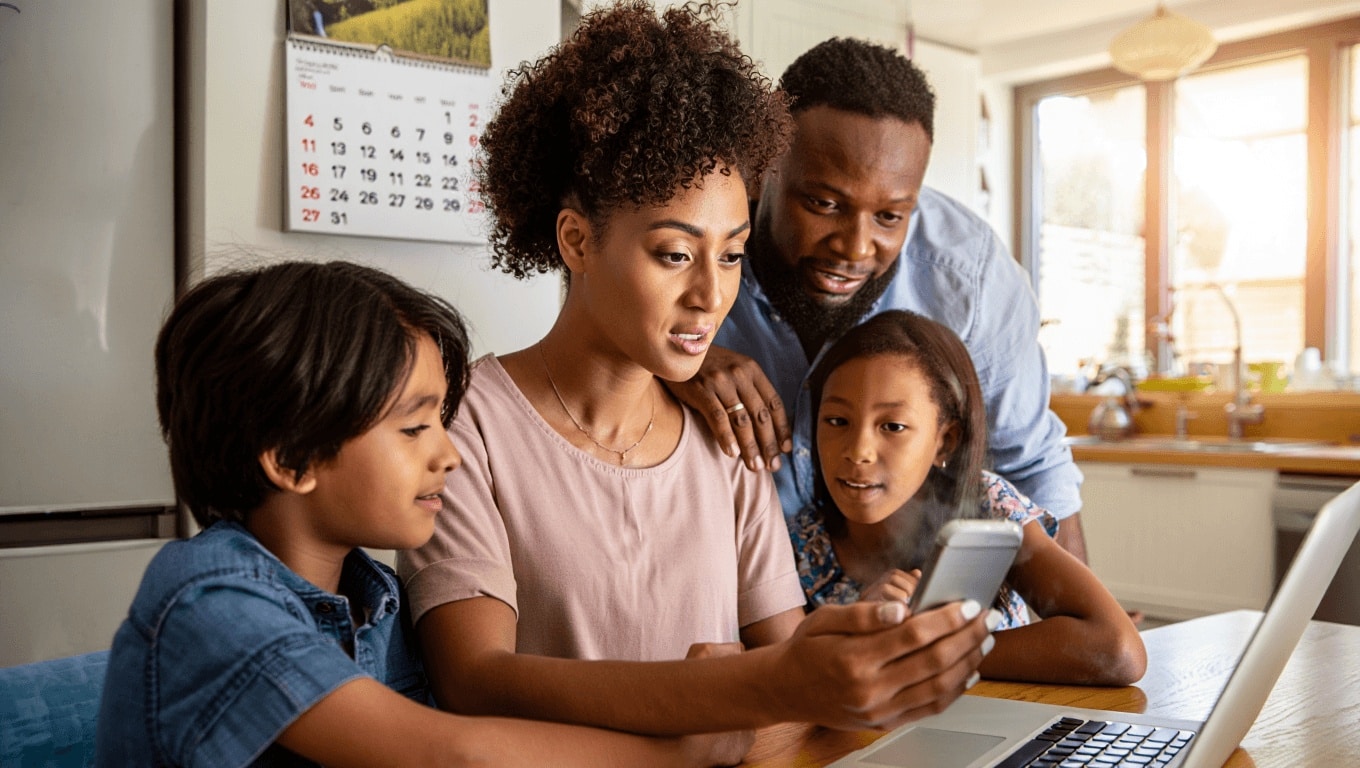 Jeunesse				
				
				
				
					Séjours pour les 5-17 ans : l’été 2026 se prépare dès maintenant !				
				
				
				
					Avis aux jeunes et à leurs parents : la Ville de Pornichet s'apprête à donner le coup d'envoi des inscriptions pour les séjours d’été. Les préinscriptions pour les séjours du Centre de Loisirs et du Point Jeunes ouvriront le 17 mai prochain, dès 20h, directement sur le Portail Familles. En amont, une soirée d'information est prévue…				
				
				
				
					Publié le 30 avril 2026