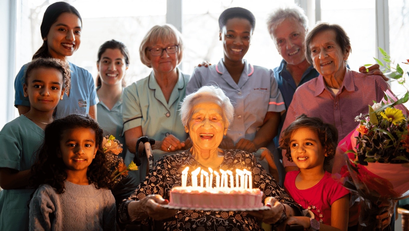 Société				
				
				
				
					Denise Guillet célèbre ses 100 ans				
				
				
				
					Née le 27 juillet 1926, Denise Guillet fête son centième anniversaire, ce vendredi 31 juillet à la résidence de la Côte d’amour. Elle a franchi ce cap symbolique entourée de ses neveux et nièces ainsi que du personnel l’établissement.				
				
				
				
					Publié le 31 juillet 2026